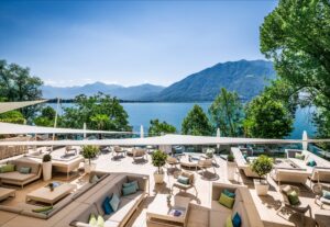 Roof Lounge mit Blick auf den Lago Maggiore im Giardino Lago