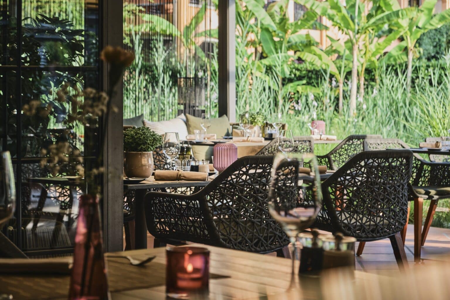 HS_GA_Restaurant Terrace_RGB_Low_GBA_GUPF_07_hr