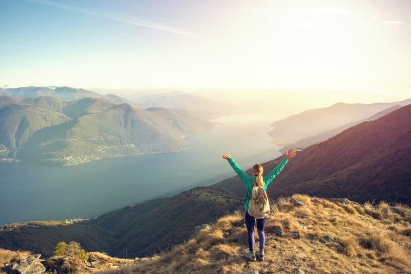 Hiking_iStock-637189976-800x533