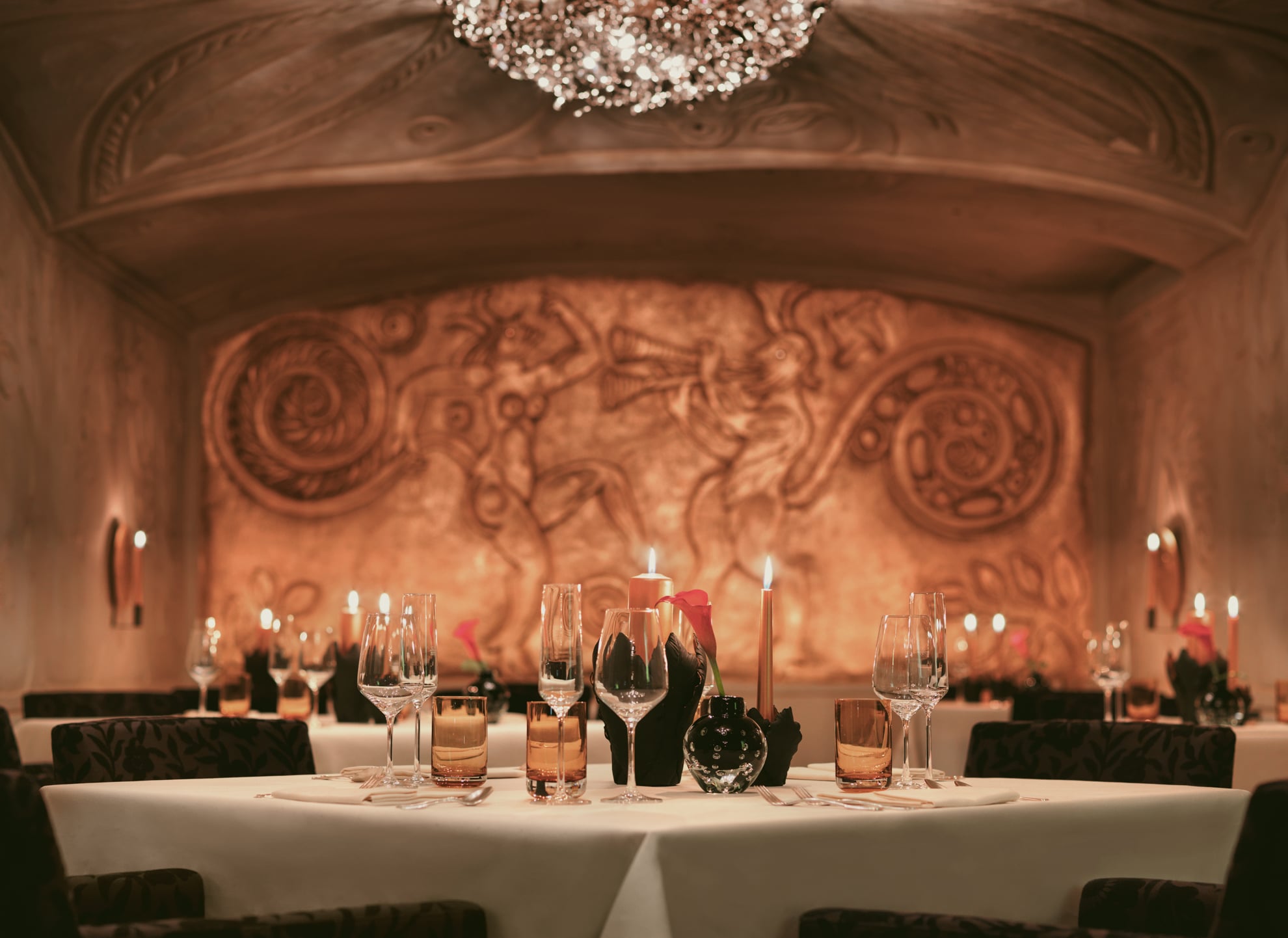 FAQ 8 EC_GM_Restaurant_RGB_High_GMA_01-SH-Filter