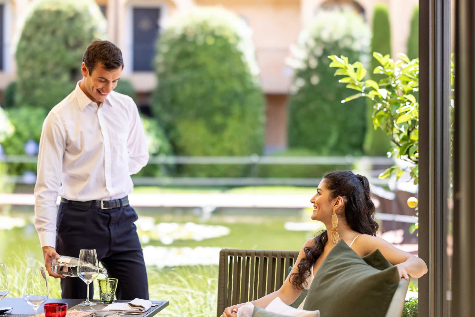 GA_Bar-Lounge-Models_RGB_Low_ANI_07