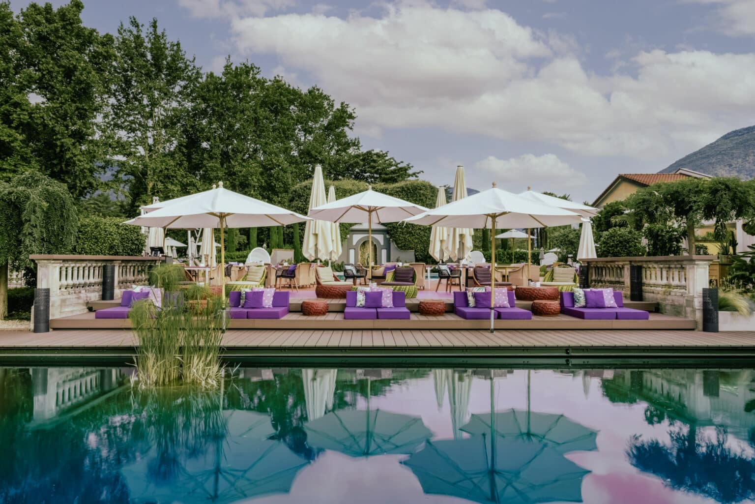 Hotel in Ascona | Hotel Giardino Ascona | 5 star hotel 3 GA_Bar Lounge Outdoor_RGB_High_ANI_02b-GD-Filter