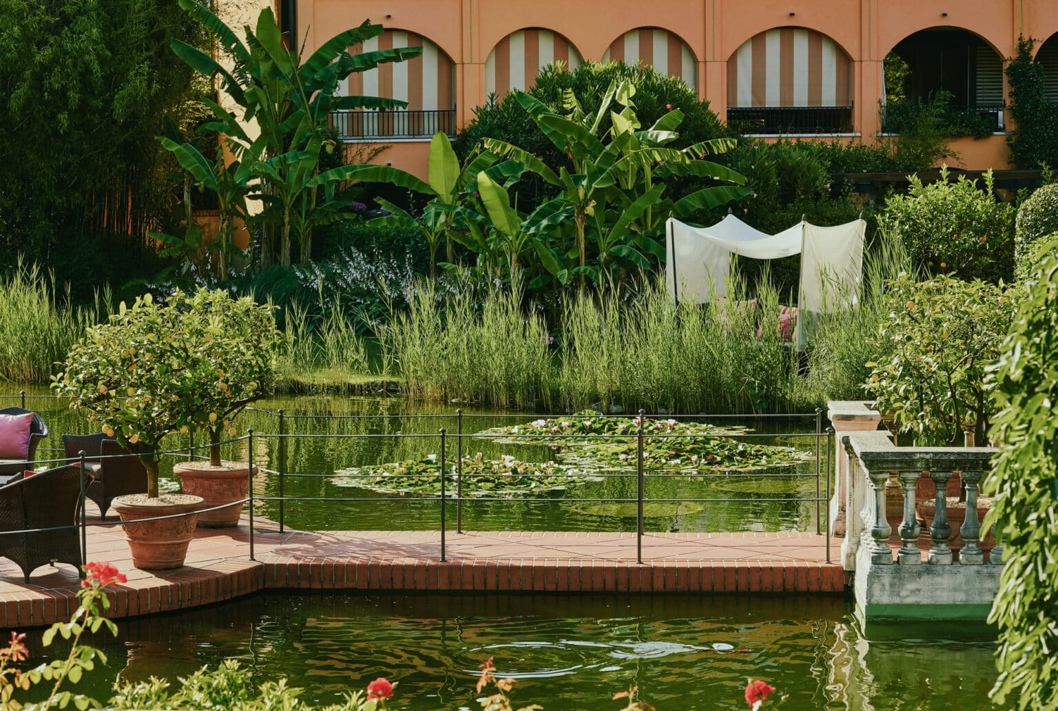 Hotel in Ascona | Hotel Giardino Ascona | 5 star hotel 11 GA_Garden_RGB_High_GBA_04-GD-Filter