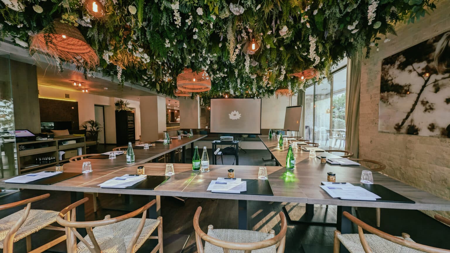 GL_Meetingroom_RGB_High_SAZE_01-GD-Filter_Low