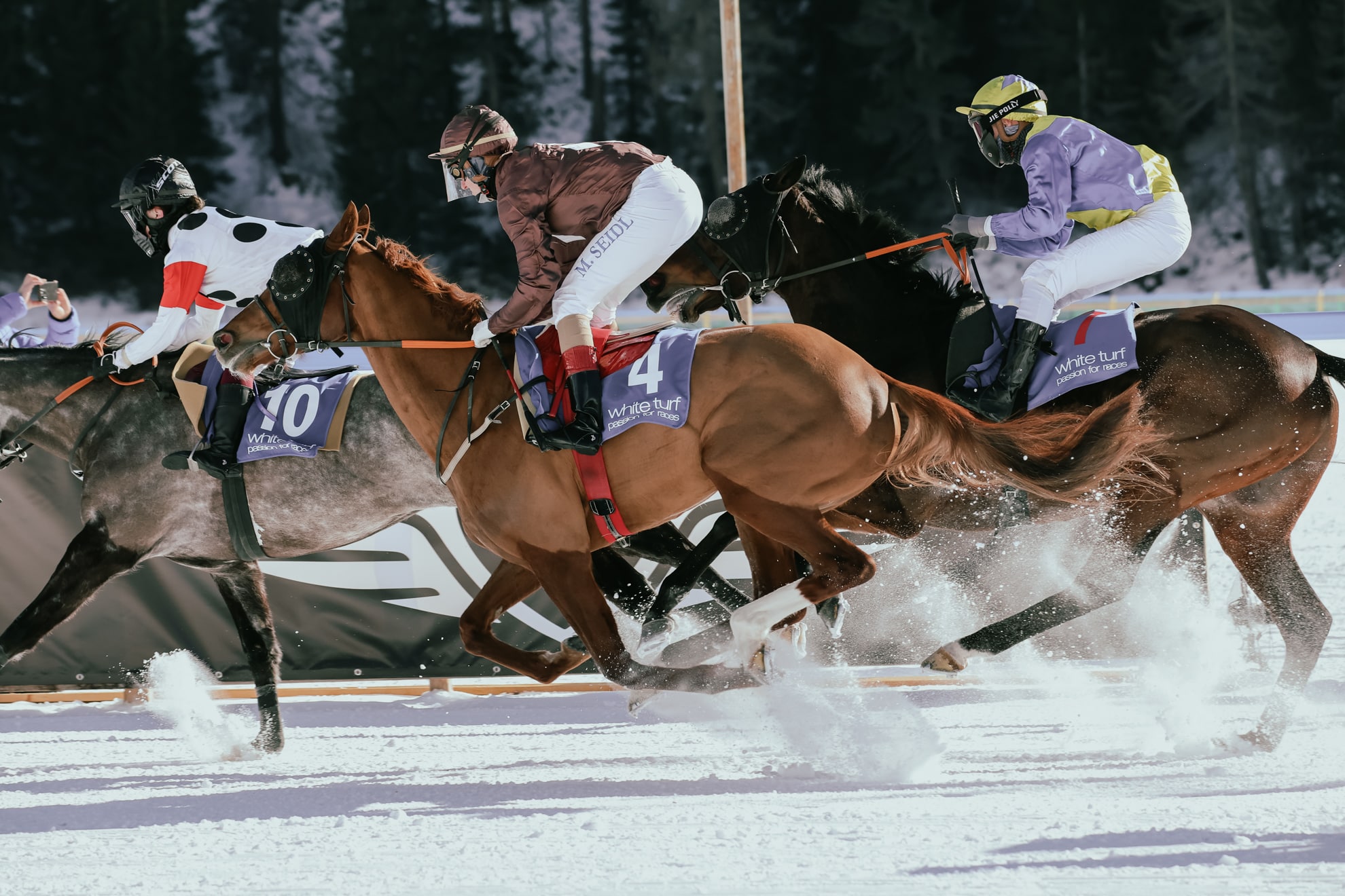 Magazin 4 ©Christian Mettler