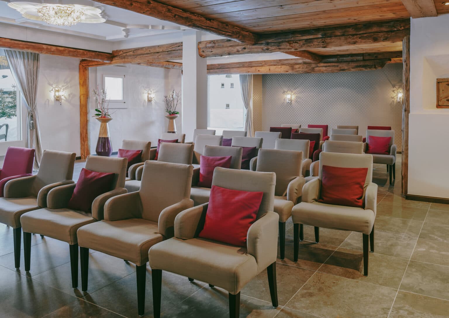 GM_Meeting Room H&S Salon_RGB_High_GBA_03-SH-Filter