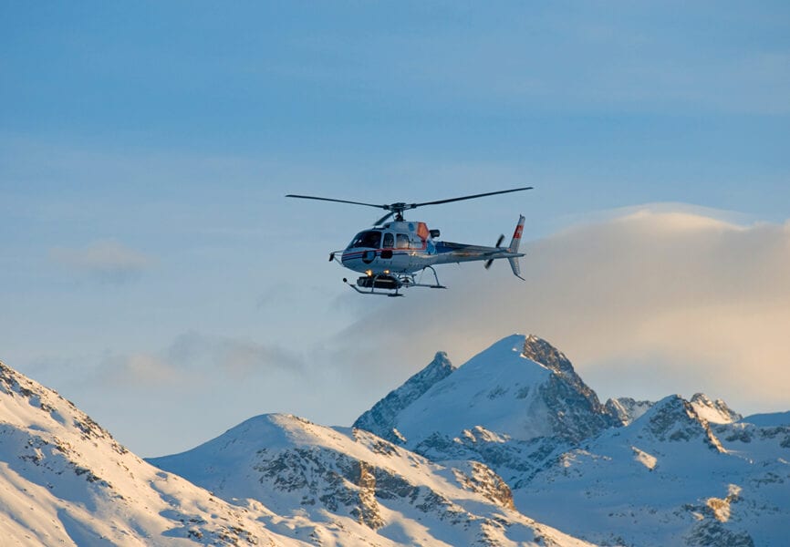 Winter- und Skiferien in St. Moritz 9 Helikopter-Flug_Quer-866x600.jpg'