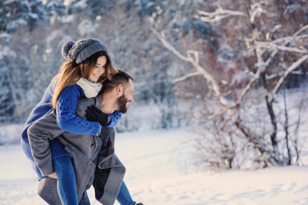 Paar Schnee iStock 506510628 1353x900 1