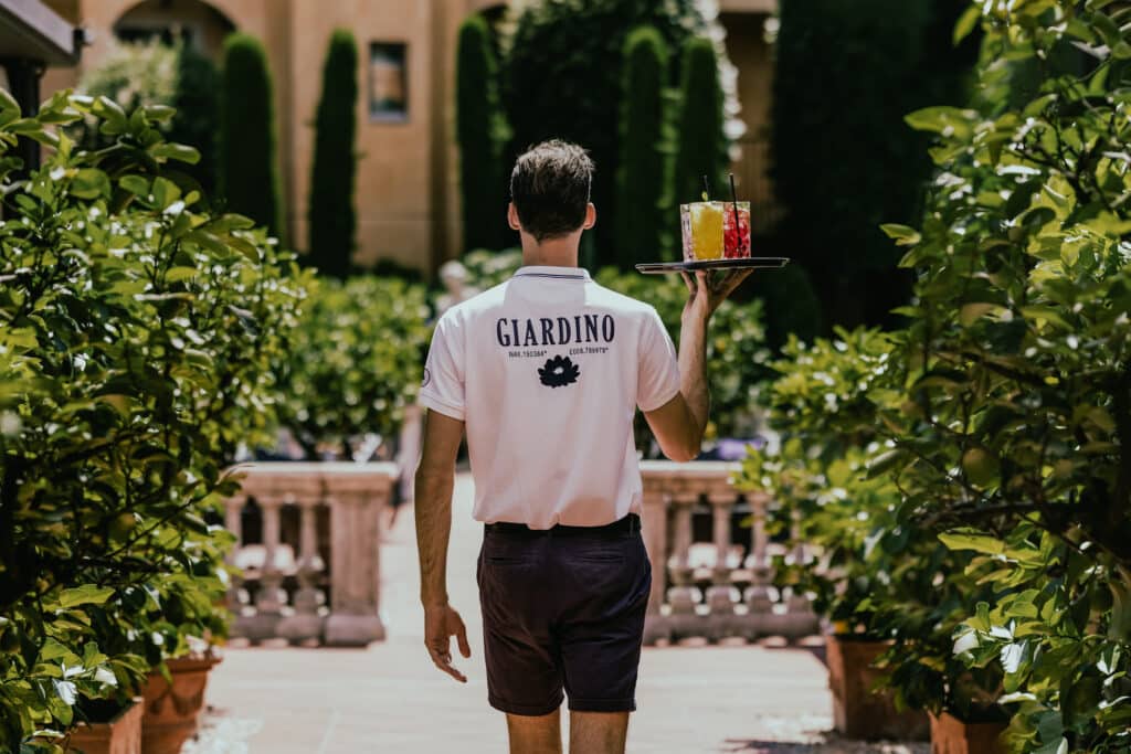 x Giardino talents GA Bar Lounge Models RGB High ANI 09 BisGG GD Filter Low