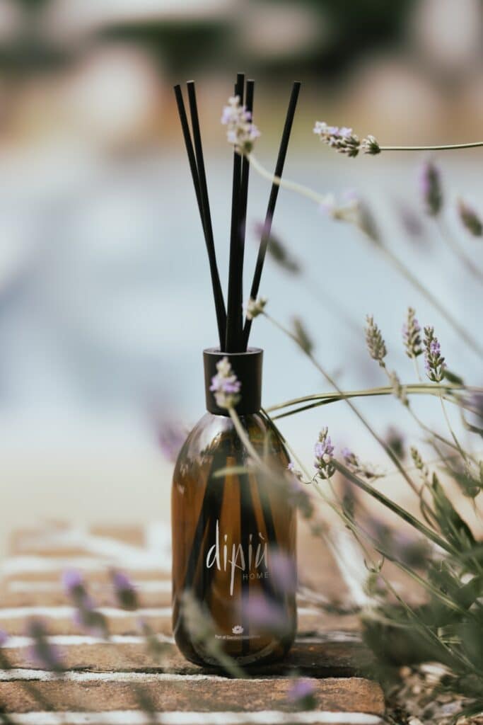 01 Behandlungen und Produkte DP Product RGB Low ANI 03 GD Filter