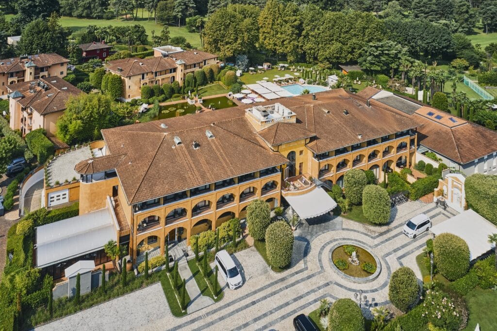 01 Vor Ihrem Aufenthalt GA Building RGB Low GUPF 03 h