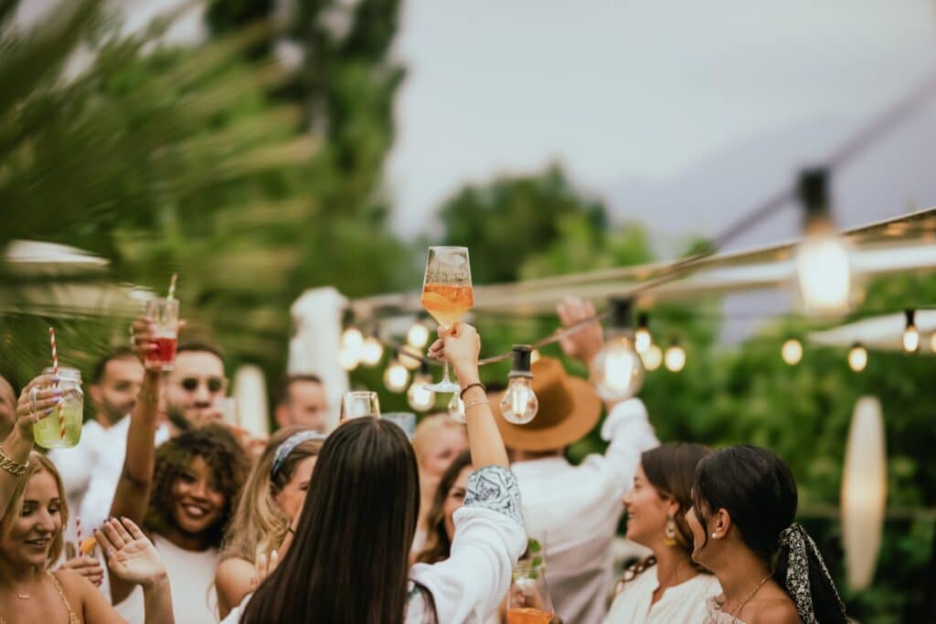 Anlaesse GL Roof Lounge Event Models RGB Low ANI 15 GD Filter