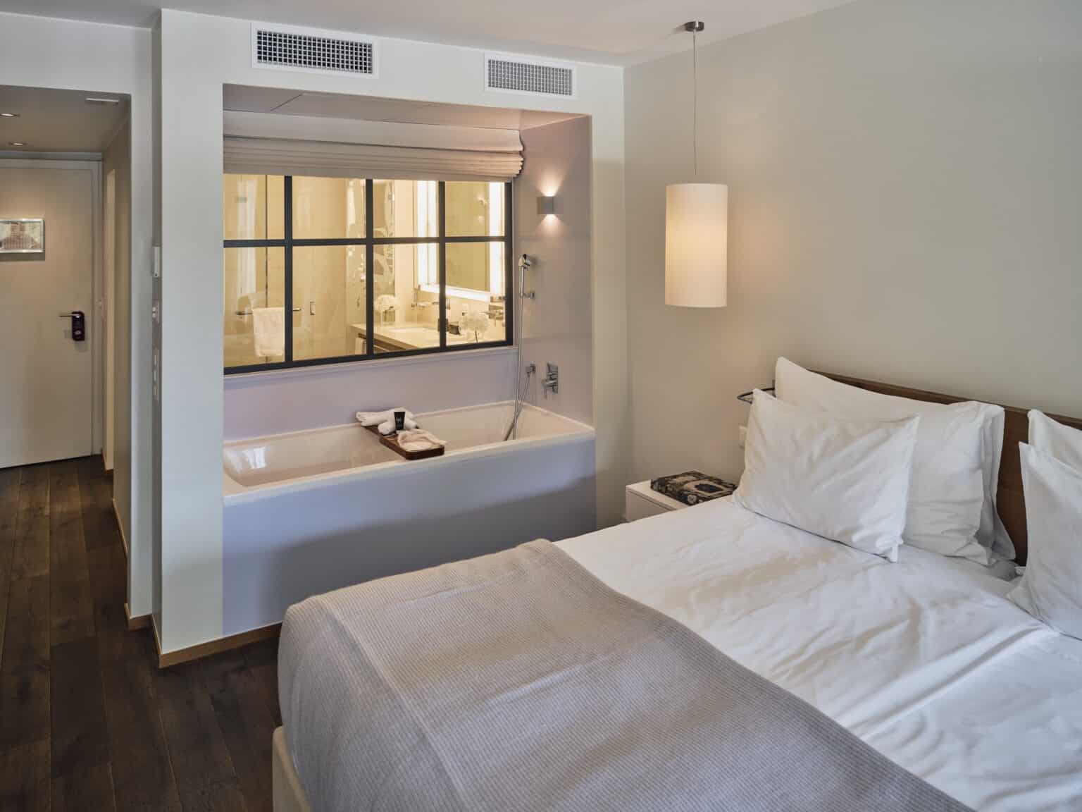 Double Room_Morning_GA_Double Room_Sud_RGB_Low_GUPF_09