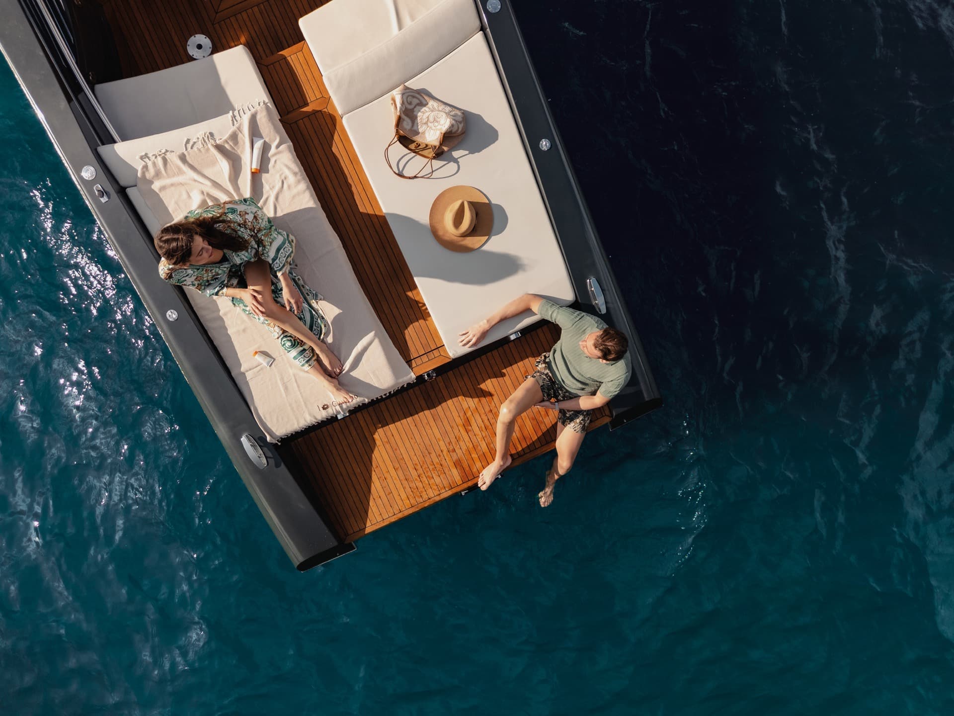 GA_Motoryacht Models_RGB_Low_DTS_02b