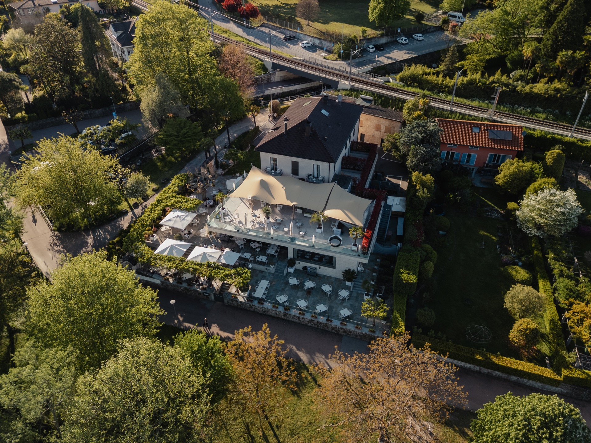 GL_Building_RGB_Low_DTS_01