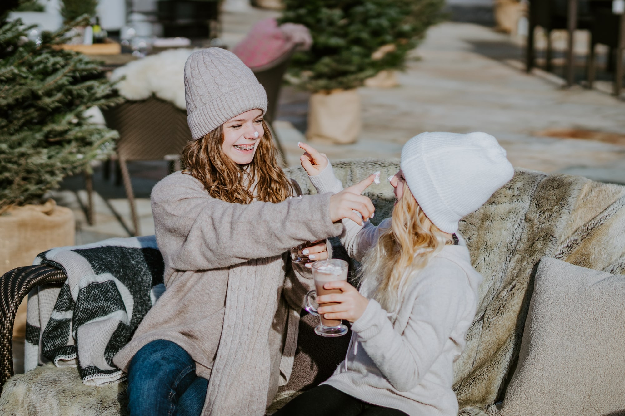 Winterferien für Familien in St. Moritz 6 GM_Kids Club Outdoor_Models_RGB_Low_2026_HBR_10