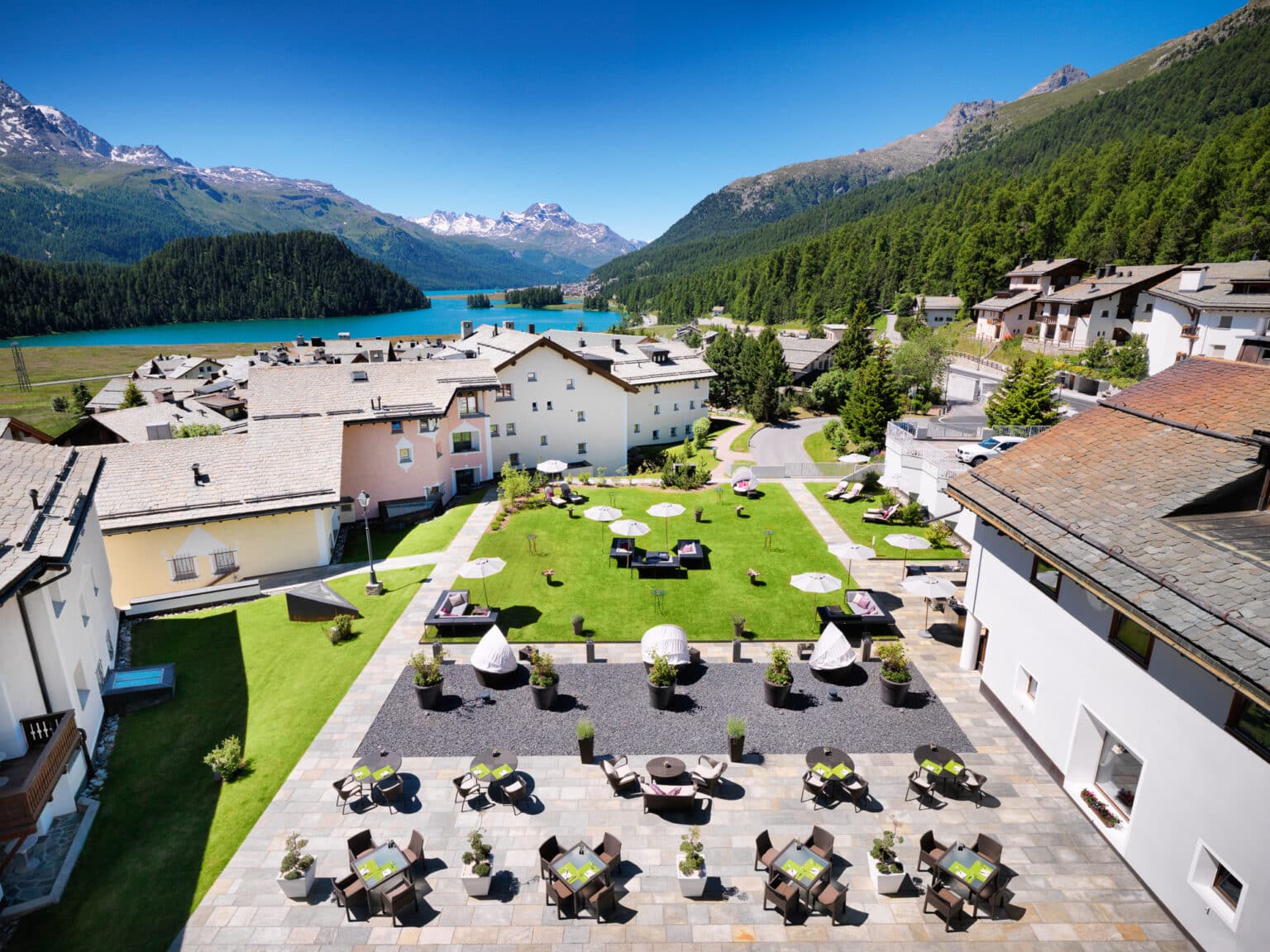 Hotel St. Moritz | Giardino Bed & Breakfast Mountain 11 GM_Building Summer_RGB_Low_GMA_04