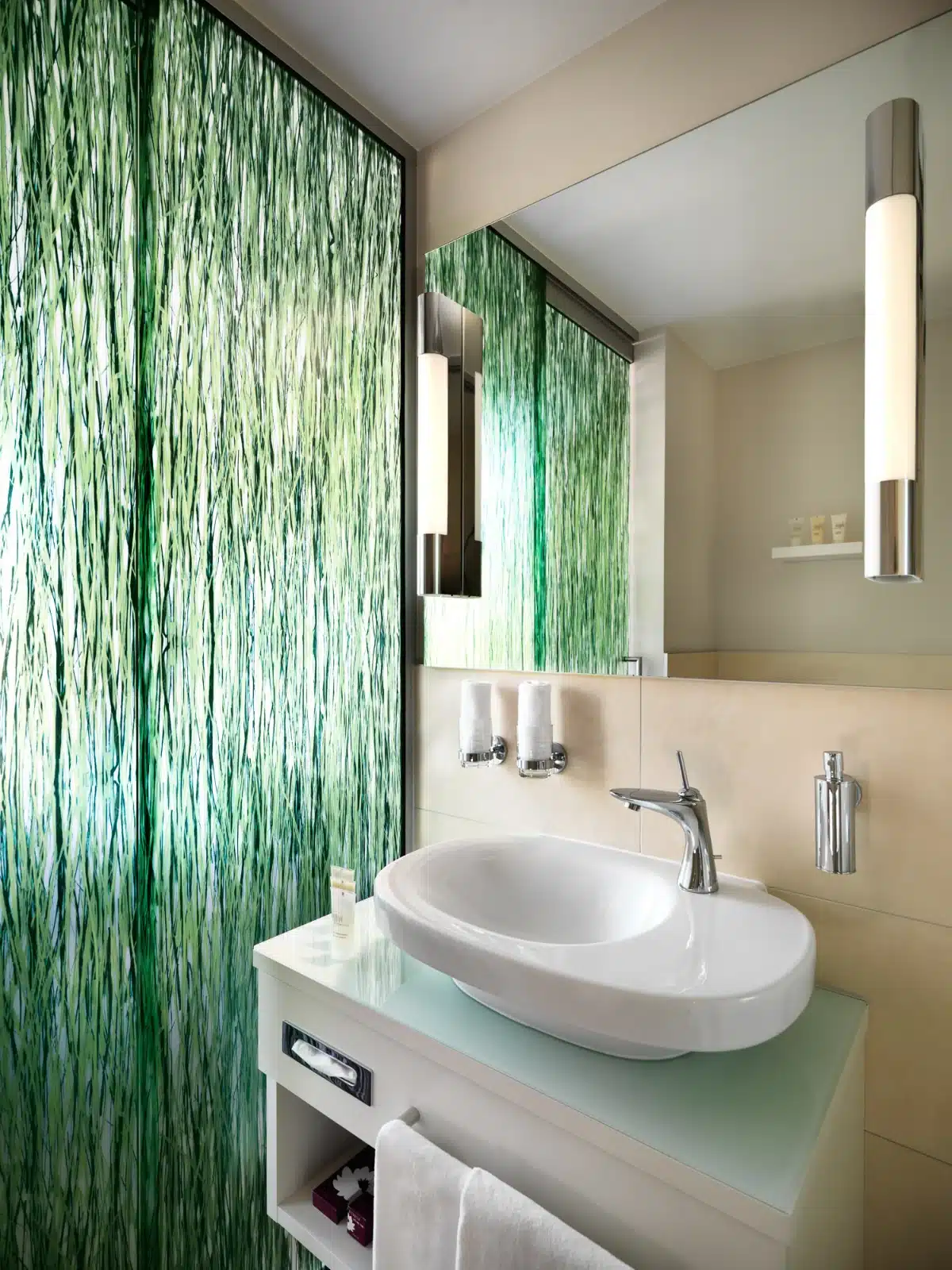 Room and suite 15 GL_Double Room_RGB_Low_GMA_07